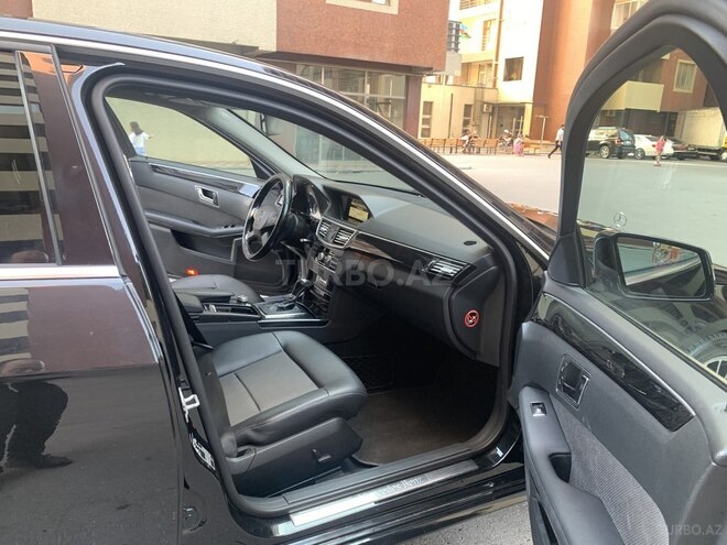 Mercedes E 220 2011, 252,000 km - 2.2 l - Bakı