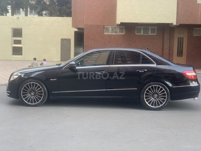 Mercedes E 220 2011, 252,000 km - 2.2 l - Bakı