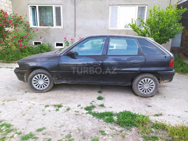 Opel Astra 1997, 111,000 km - 1.6 l - Bakı