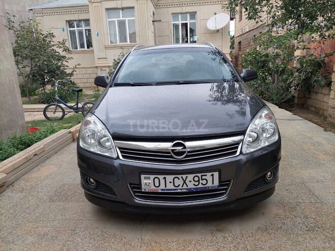 Opel Astra 2010, 162,000 km - 1.3 л - Bakı
