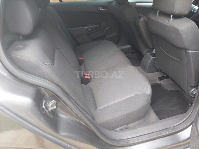 Opel Astra 2010, 162,000 km - 1.3 л - Bakı