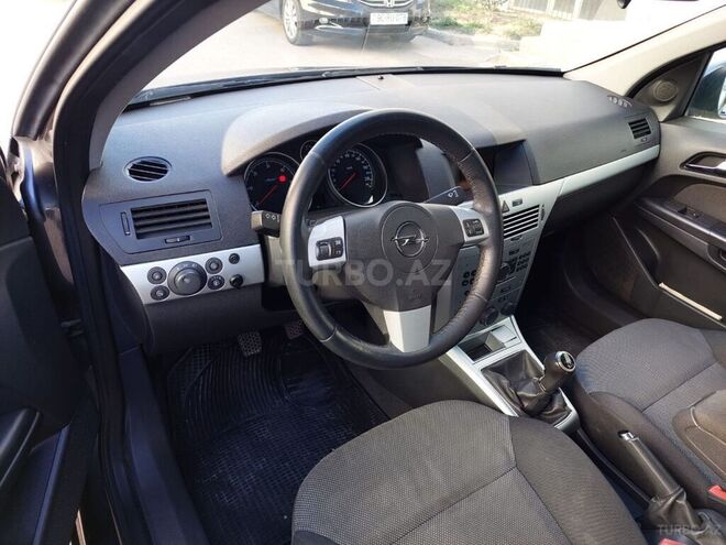 Opel Astra 2010, 162,000 km - 1.3 л - Bakı