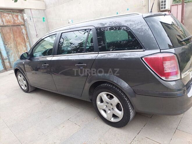 Opel Astra 2010, 162,000 km - 1.3 л - Bakı