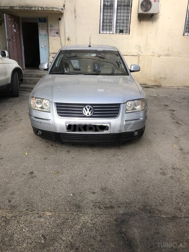 Volkswagen Passat 2005, 145,000 km - 1.8 l - Bakı