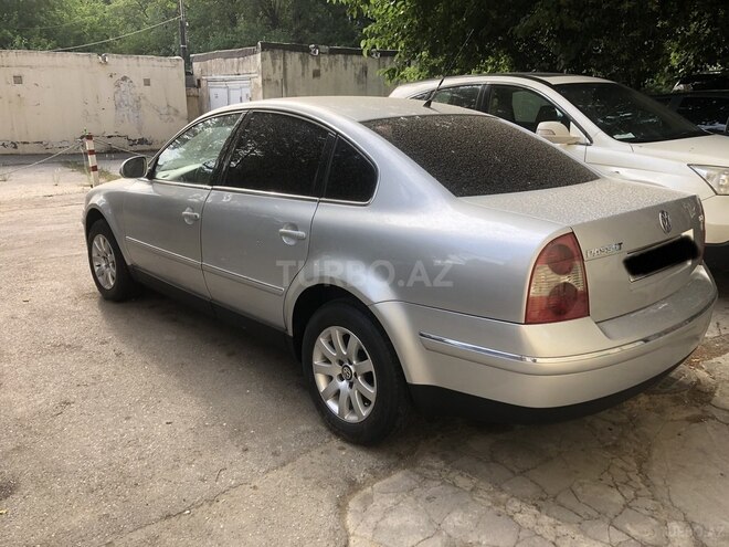 Volkswagen Passat 2005, 145,000 km - 1.8 l - Bakı