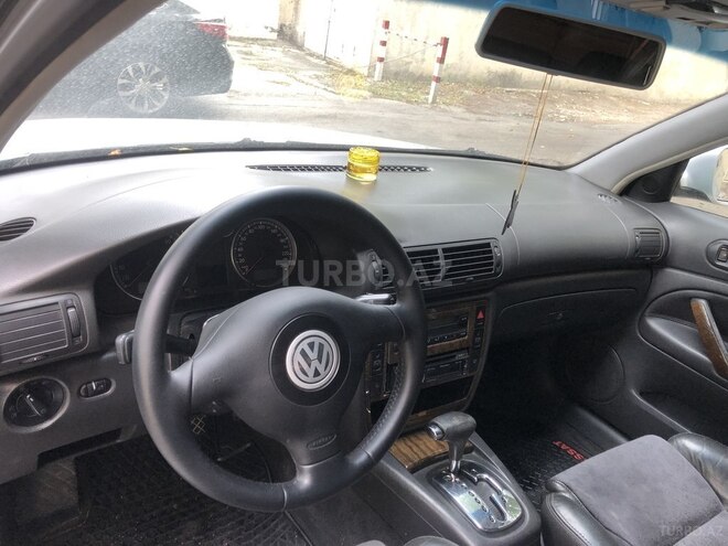 Volkswagen Passat 2005, 145,000 km - 1.8 l - Bakı