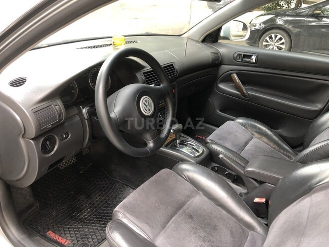 Volkswagen Passat 2005, 145,000 km - 1.8 l - Bakı