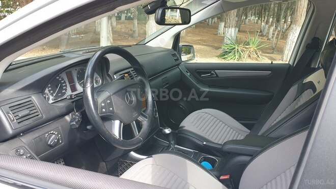 Mercedes B 200 2010, 125,000 km - 1.7 l - Sumqayıt