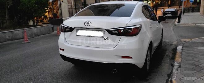 Toyota Yaris 2017, 88,000 km - 1.5 l - Bakı
