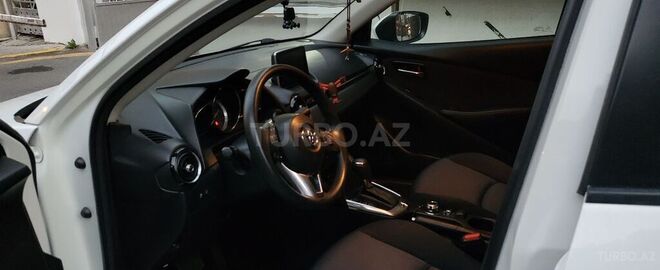 Toyota Yaris 2017, 88,000 km - 1.5 l - Bakı