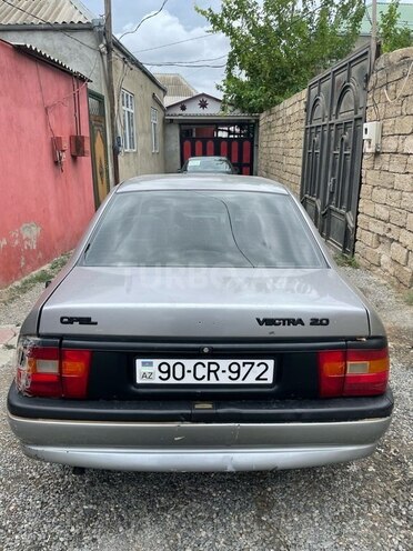 Opel Vectra 1994, 260,000 km - 2.0 l - Bakı