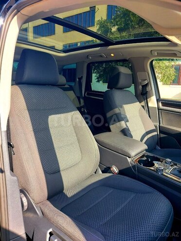 Volkswagen Touareg 2011, 107,000 km - 3.6 l - Bakı