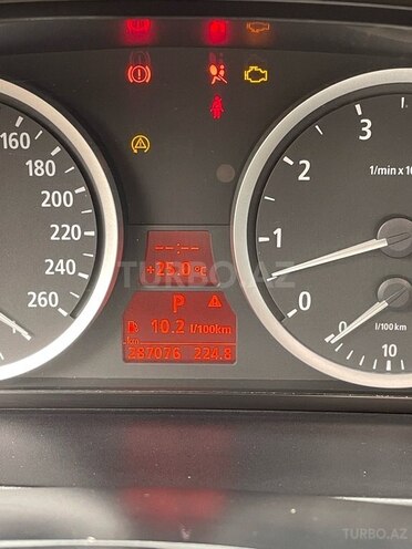 BMW 525 2004, 287,000 km - 2.5 l - Bakı