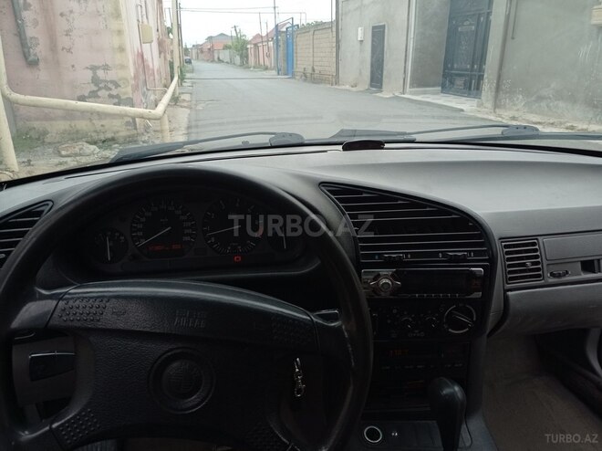 BMW 320 1993, 327,000 km - 2.0 l - Bakı
