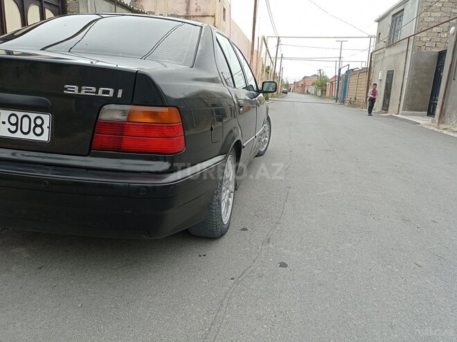BMW 320 1993, 327,000 km - 2.0 l - Bakı