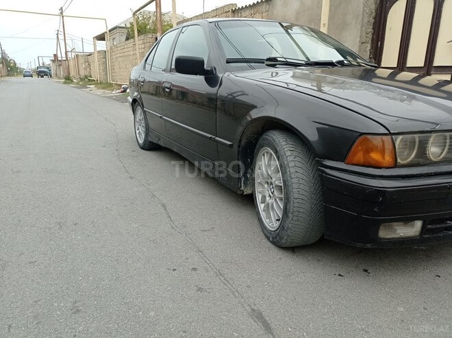 BMW 320 1993, 327,000 km - 2.0 l - Bakı