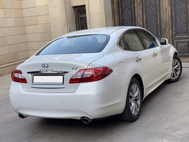 Infiniti  2013, 69,903 km - 3.7 л - Bakı