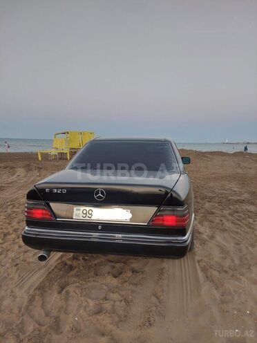 Mercedes E 200 1991, 335,000 km - 2.0 l - Cəlilabad