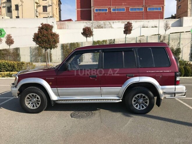 Mitsubishi Pajero 1992, 420,000 km - 2.5 l - Bakı