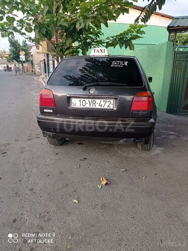 Volkswagen Golf 1995, 218,317 km - 1.8 l - Zaqatala