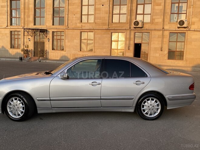 Mercedes E 240 2000, 213,000 km - 2.4 l - Bakı