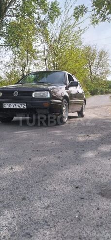 Volkswagen Golf 1995, 218,317 km - 1.8 l - Zaqatala