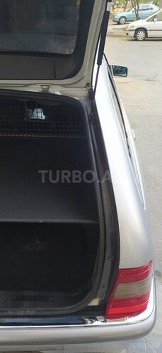 Mercedes C 200 2000, 331,655 km - 2.0 l - Bakı