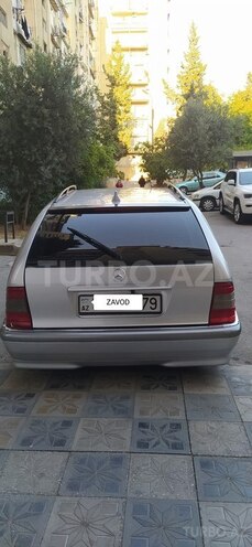 Mercedes C 200 2000, 331,655 km - 2.0 l - Bakı