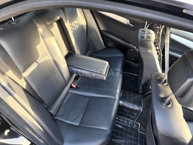 Mercedes C 300 2010, 217,000 km - 3.0 l - Bakı