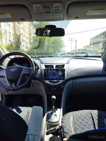Hyundai Accent 2015, 153,000 km - 1.6 л - Bakı