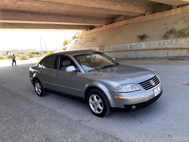 Volkswagen Passat 2004, 279,000 km - 1.8 л - Sumqayıt