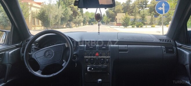 Mercedes E 230 1997, 466,000 km - 2.3 l - Bakı