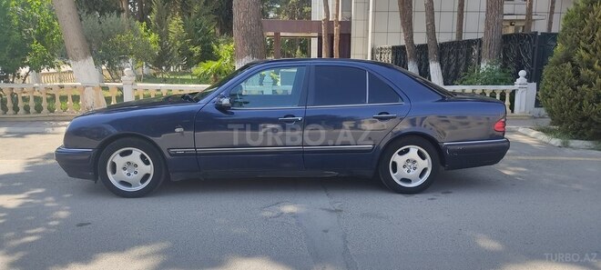 Mercedes E 230 1997, 466,000 km - 2.3 l - Bakı