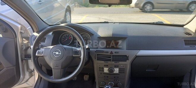 Opel Astra 2005, 120,000 km - 1.4 л - Bakı
