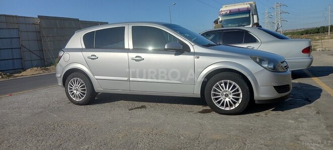Opel Astra 2005, 120,000 km - 1.4 л - Bakı