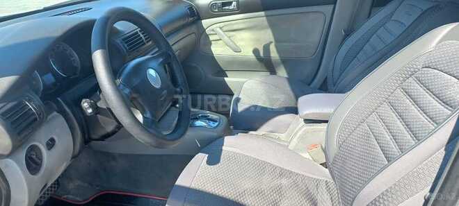 Volkswagen Passat 2003, 158,693 km - 1.8 l - Sumqayıt