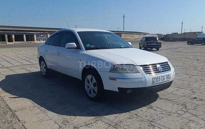 Volkswagen Passat 2003, 158,693 km - 1.8 l - Sumqayıt