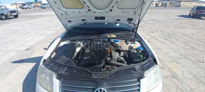 Volkswagen Passat 2003, 158,693 km - 1.8 l - Sumqayıt