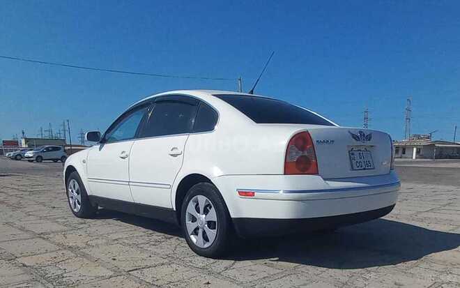 Volkswagen Passat 2003, 158,693 km - 1.8 l - Sumqayıt