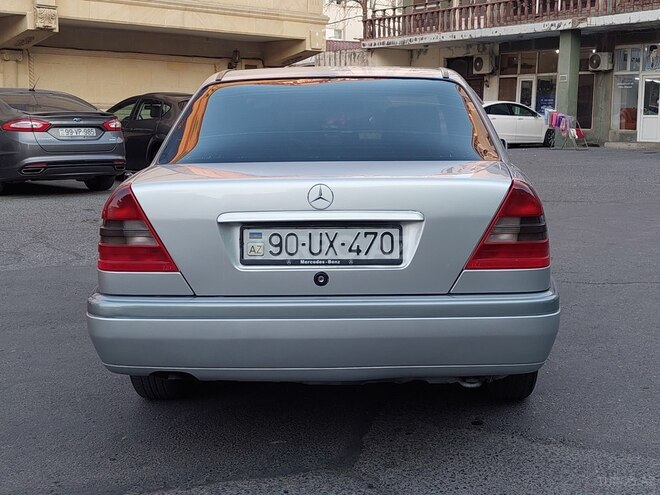 Mercedes C 180 1997, 239,455 km - 1.8 l - Bakı