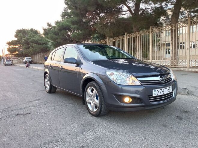 Opel Astra 2009, 175,000 km - 1.4 l - Bakı