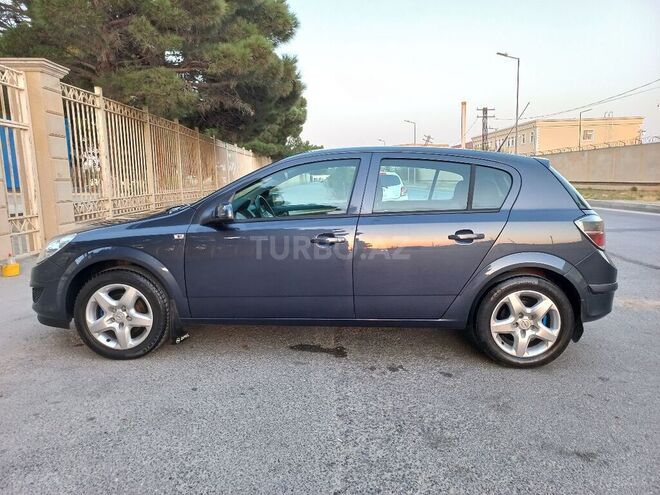Opel Astra 2009, 175,000 km - 1.4 l - Bakı