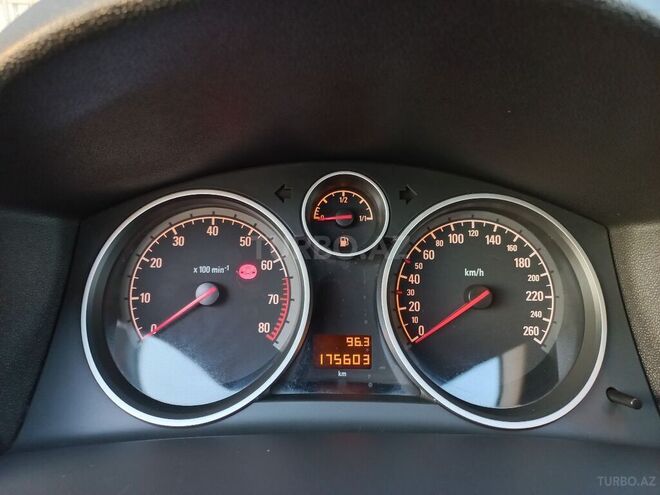 Opel Astra 2009, 175,000 km - 1.4 l - Bakı