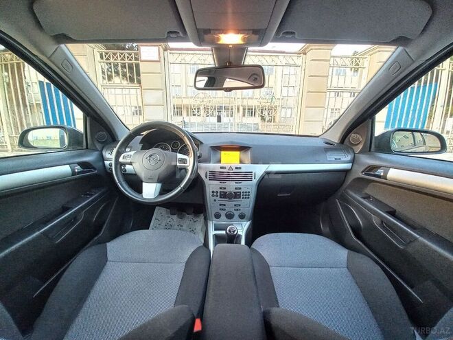 Opel Astra 2009, 175,000 km - 1.4 l - Bakı