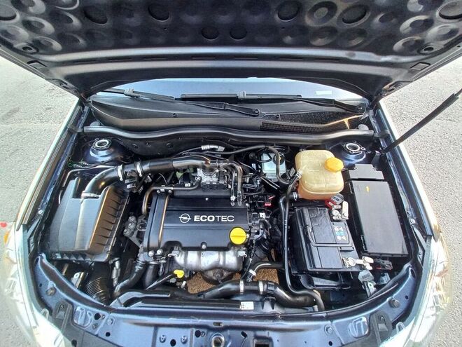 Opel Astra 2009, 175,000 km - 1.4 l - Bakı