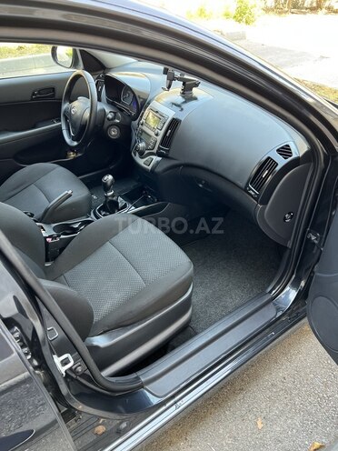 Hyundai i30 2010, 192,000 km - 1.6 л - Bakı