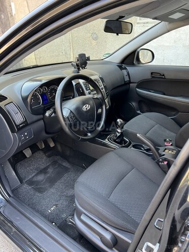 Hyundai i30 2010, 192,000 km - 1.6 л - Bakı