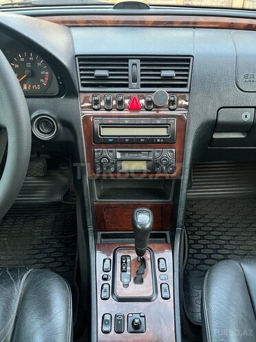 Mercedes C 240 2000, 180,000 km - 2.4 l - Bakı