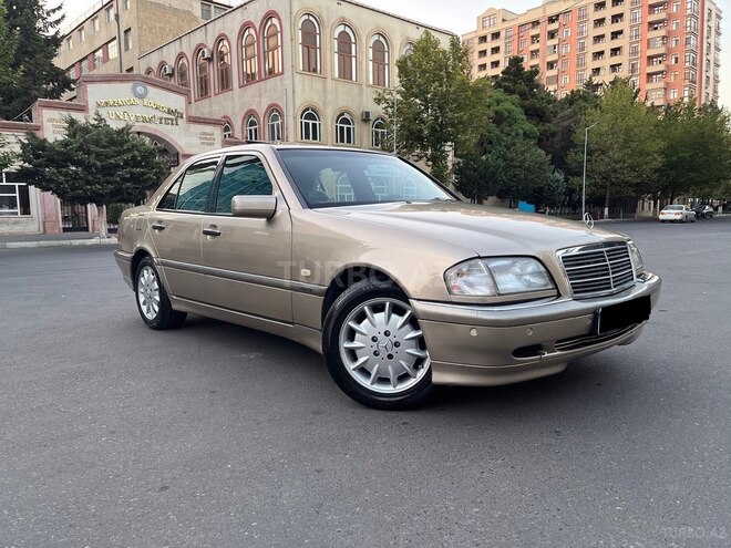 Mercedes C 240 2000, 180,000 km - 2.4 l - Bakı