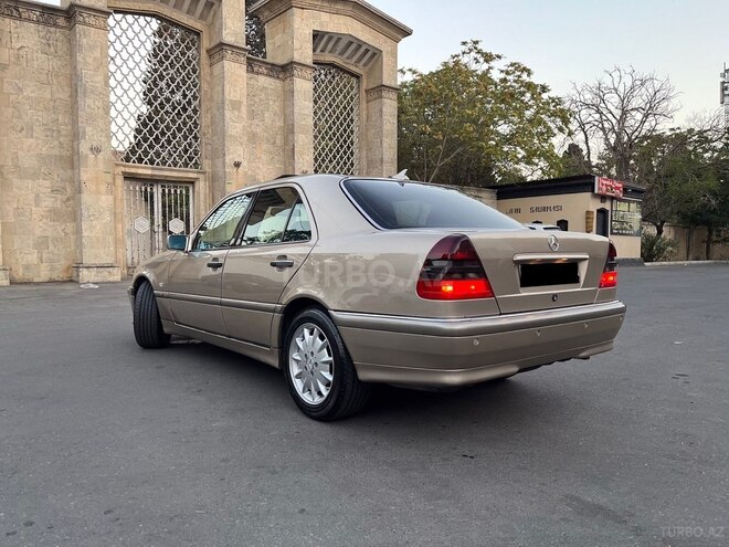 Mercedes C 240 2000, 180,000 km - 2.4 l - Bakı